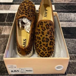 AMS leopard size 7 1/2